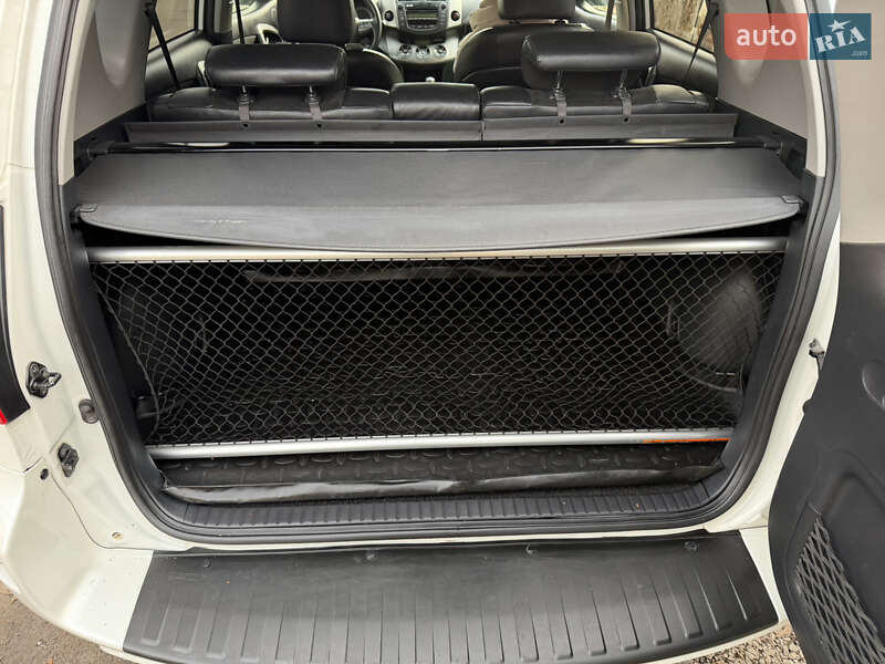 Внедорожник / Кроссовер Toyota RAV4 2011 в Одессе