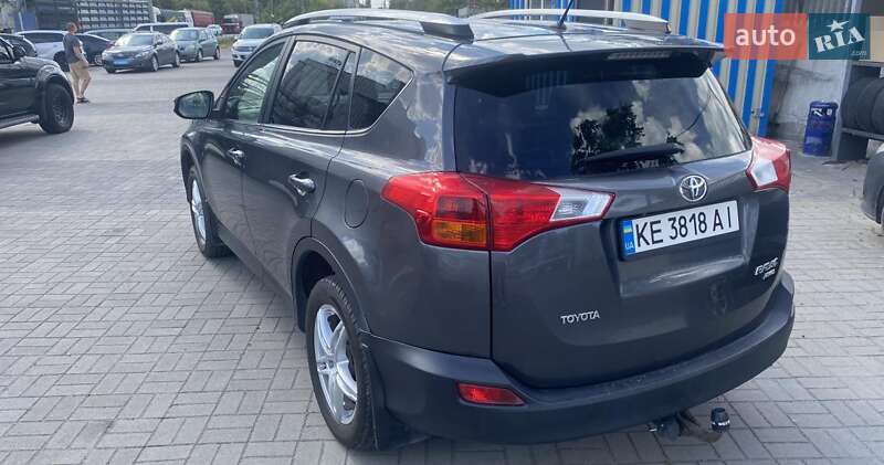 Позашляховик / Кросовер Toyota RAV4 2014 в Дніпрі
