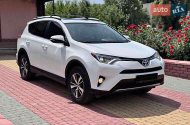 Внедорожник / Кроссовер Toyota RAV4 2016 в Виннице