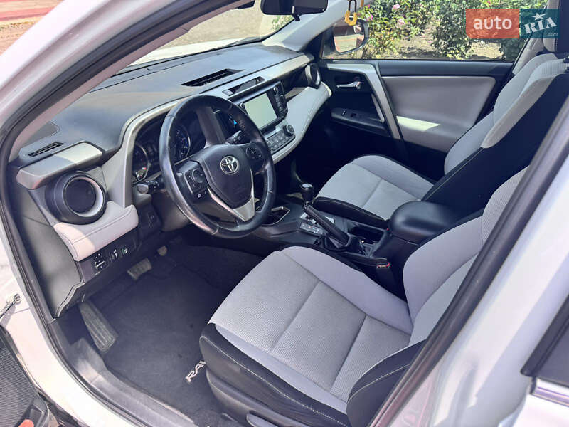 Внедорожник / Кроссовер Toyota RAV4 2016 в Виннице фото 10 Внедорожник / Кроссовер Toyota RAV4 2016 в Виннице