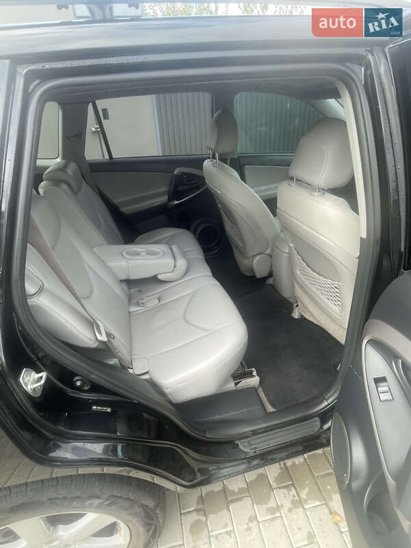 Позашляховик / Кросовер Toyota RAV4 2006 в Києві