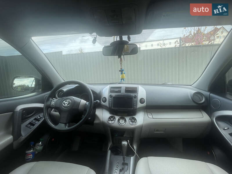 Позашляховик / Кросовер Toyota RAV4 2006 в Києві