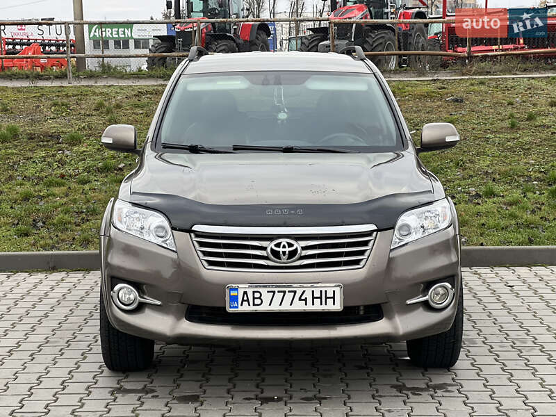 Позашляховик / Кросовер Toyota RAV4 2010 в Вінниці
