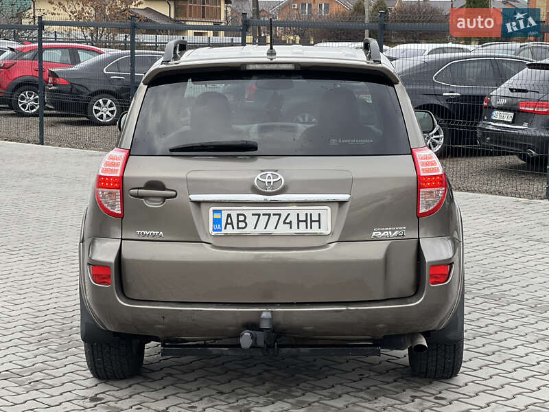 Позашляховик / Кросовер Toyota RAV4 2010 в Вінниці