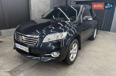 Внедорожник / Кроссовер Toyota RAV4 2010 в Киеве