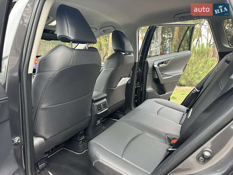 Позашляховик / Кросовер Toyota RAV4 2024 в Києві фото 42 Позашляховик / Кросовер Toyota RAV4 2024 в Києві