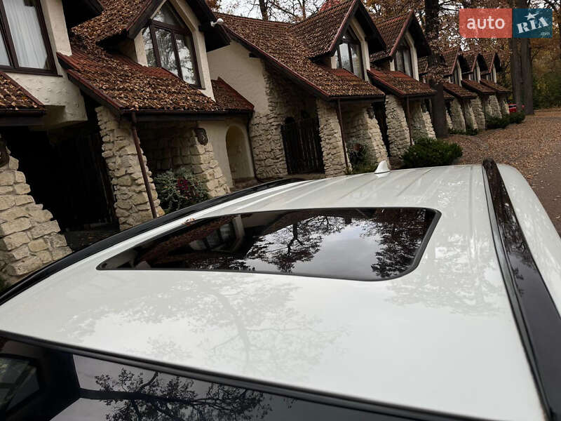 Позашляховик / Кросовер Toyota RAV4 2020 в Львові