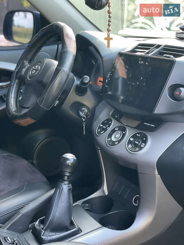 Внедорожник / Кроссовер Toyota RAV4 2007 в Мукачево