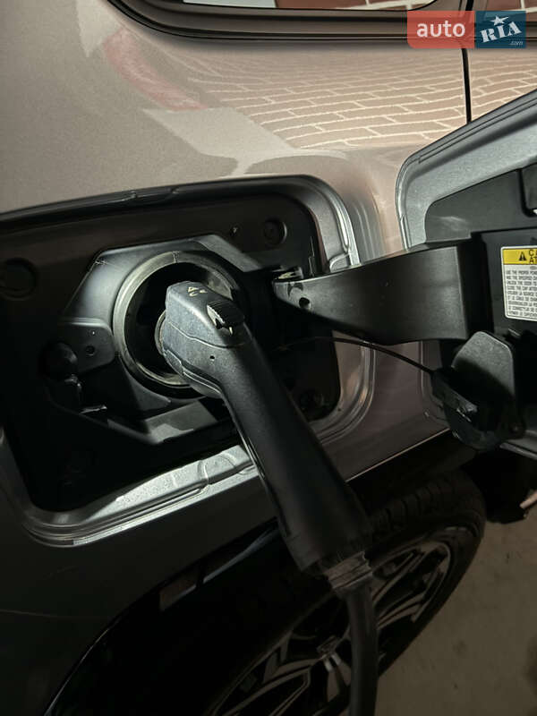 Внедорожник / Кроссовер Toyota RAV4 2021 в Запорожье фото 45 Внедорожник / Кроссовер Toyota RAV4 2021 в Запорожье