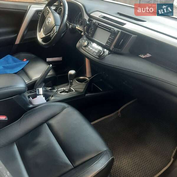 Позашляховик / Кросовер Toyota RAV4 2014 в Вінниці