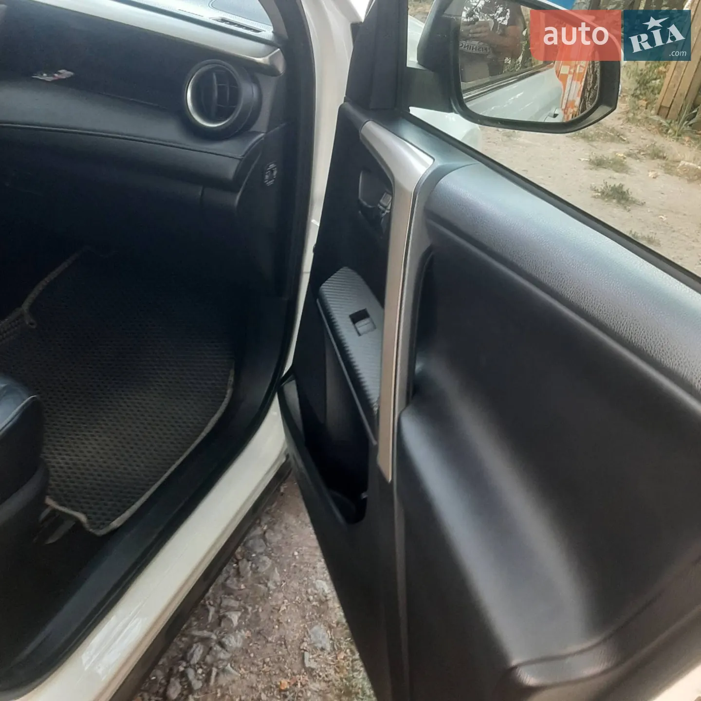 2014 Toyota RAV 4 - мініатюра 8