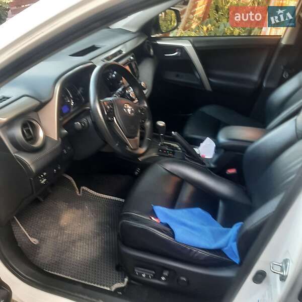 Позашляховик / Кросовер Toyota RAV4 2014 в Вінниці
