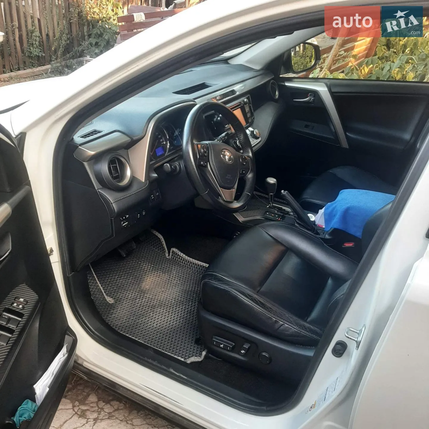 2014 Toyota RAV 4 - мініатюра 13