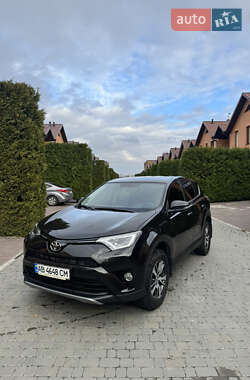 Внедорожник / Кроссовер Toyota RAV4 2017 в Виннице