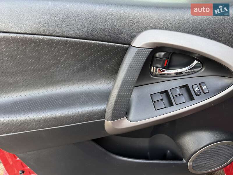 Внедорожник / Кроссовер Toyota RAV4 2008 в Киеве фото 46 Внедорожник / Кроссовер Toyota RAV4 2008 в Киеве