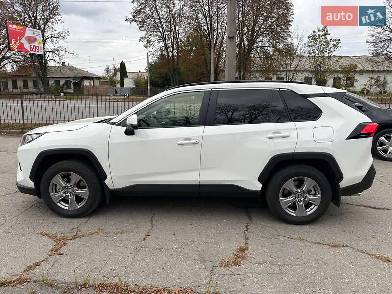 Позашляховик / Кросовер Toyota RAV4 2025 в Полтаві