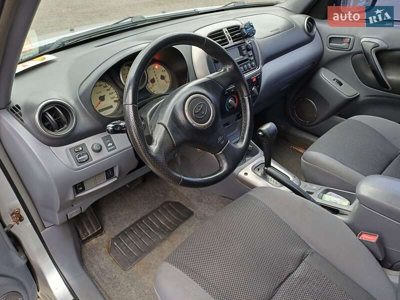 Внедорожник / Кроссовер Toyota RAV4 2002 в Львове фото 9 Внедорожник / Кроссовер Toyota RAV4 2002 в Львове