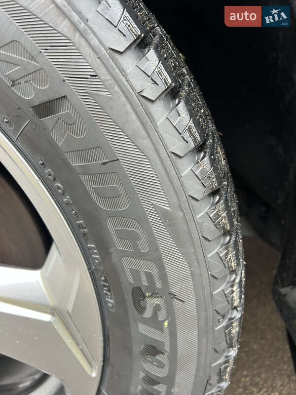 Внедорожник / Кроссовер Toyota RAV4 2020 в Буче