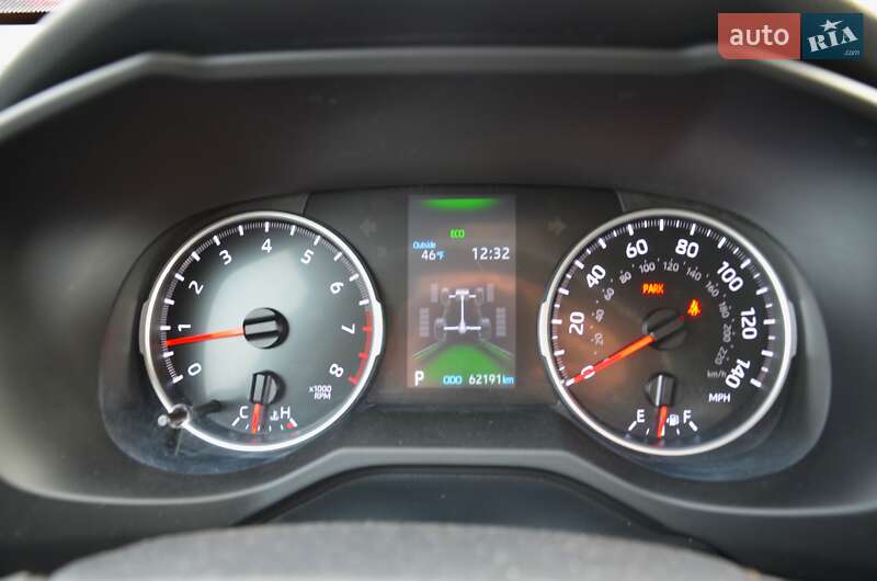 Внедорожник / Кроссовер Toyota RAV4 2022 в Киеве