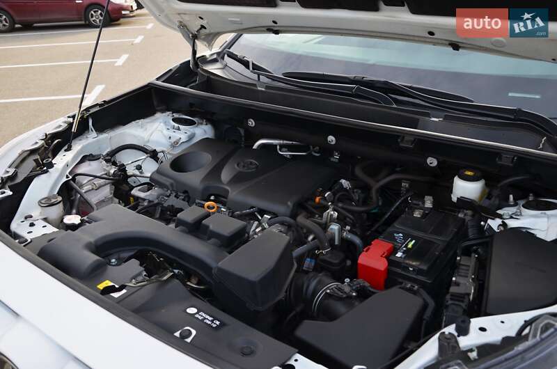 Внедорожник / Кроссовер Toyota RAV4 2022 в Киеве