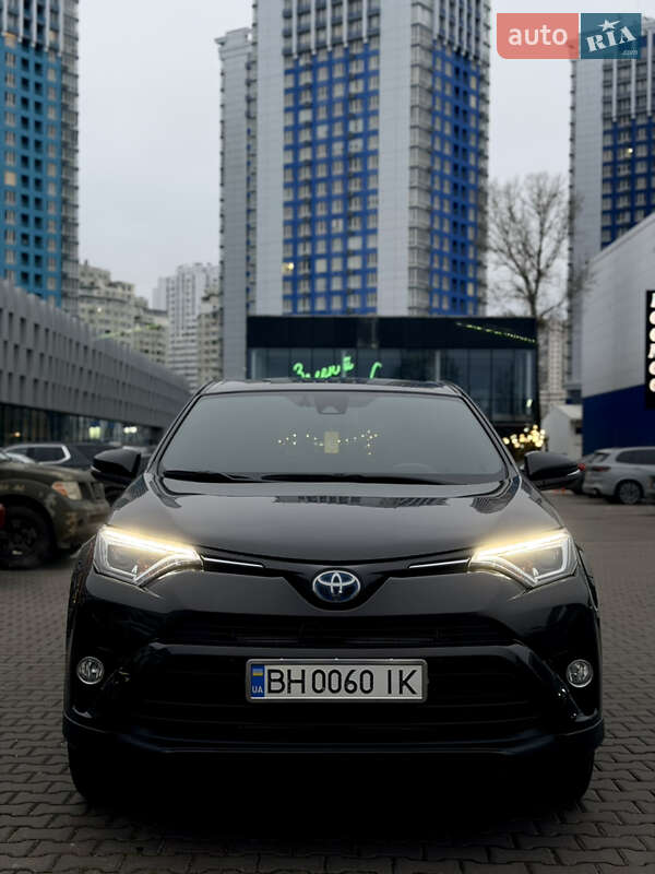 Внедорожник / Кроссовер Toyota RAV4 2016 в Одессе