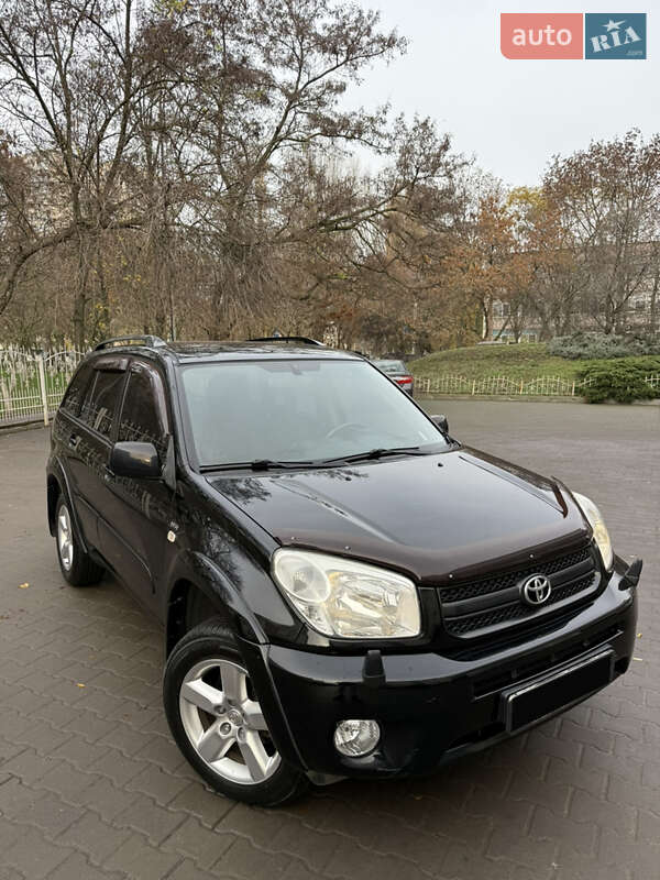 Позашляховик / Кросовер Toyota RAV4 2004 в Одесі