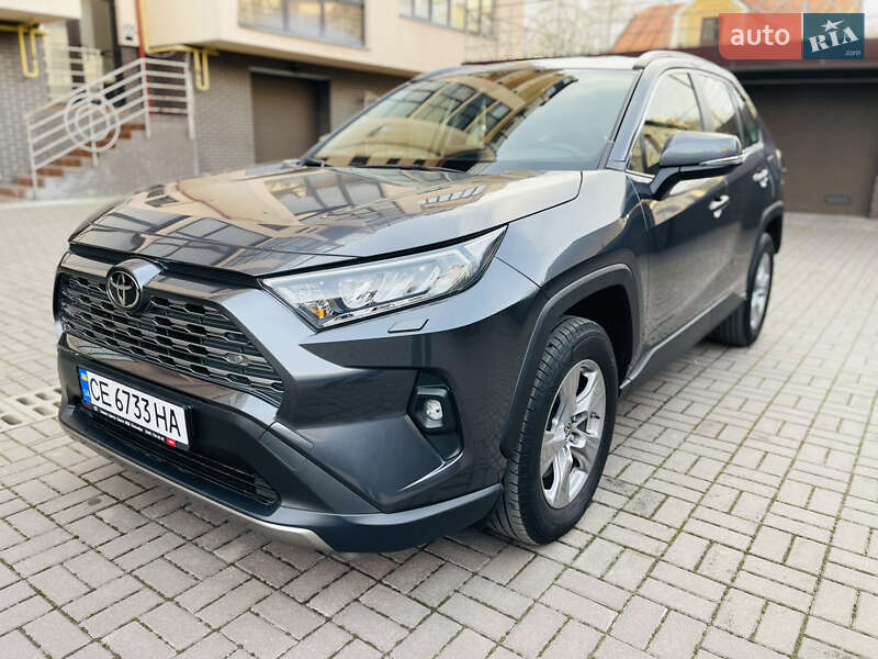 Внедорожник / Кроссовер Toyota RAV4 2022 в Черновцах