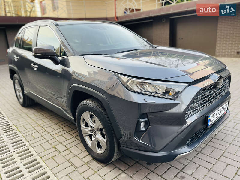 Внедорожник / Кроссовер Toyota RAV4 2022 в Черновцах