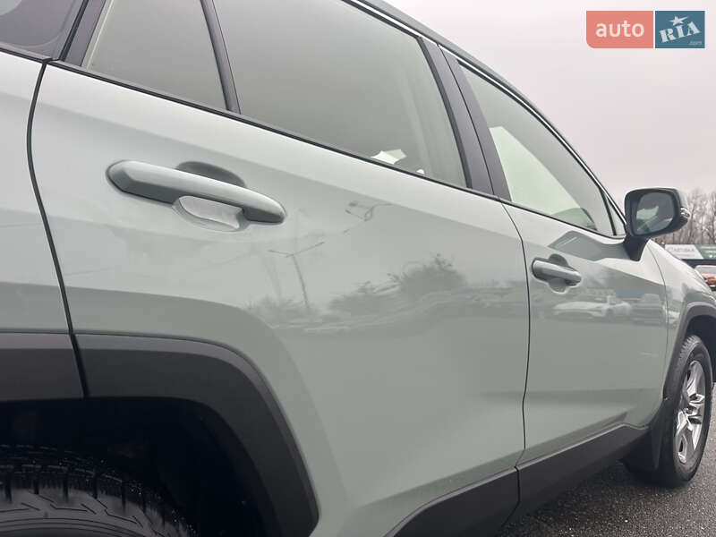 Позашляховик / Кросовер Toyota RAV4 2023 в Києві фото 20 Позашляховик / Кросовер Toyota RAV4 2023 в Києві