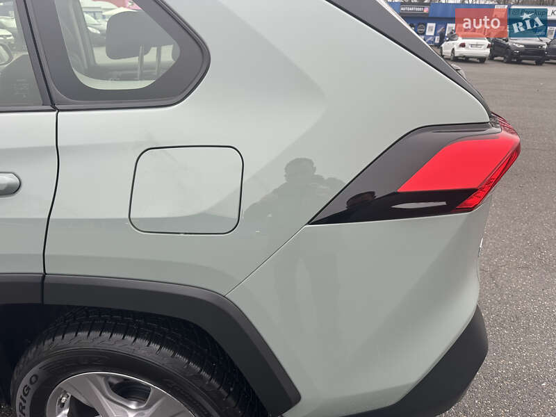 Позашляховик / Кросовер Toyota RAV4 2023 в Києві фото 36 Позашляховик / Кросовер Toyota RAV4 2023 в Києві