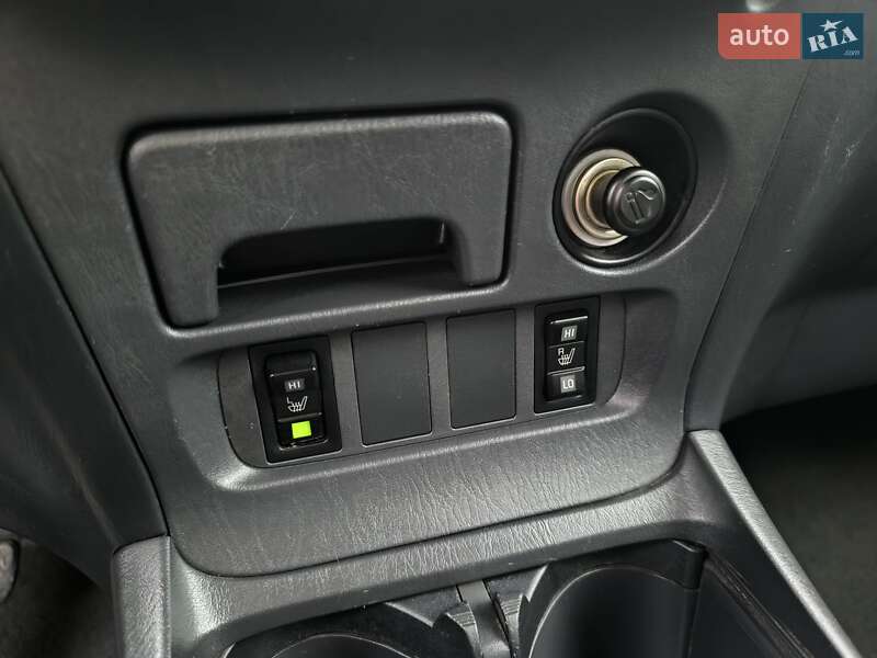 Позашляховик / Кросовер Toyota RAV4 2003 в Києві