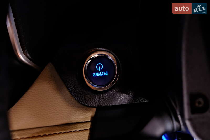 Позашляховик / Кросовер Toyota RAV4 2019 в Одесі