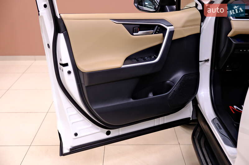 Позашляховик / Кросовер Toyota RAV4 2019 в Одесі