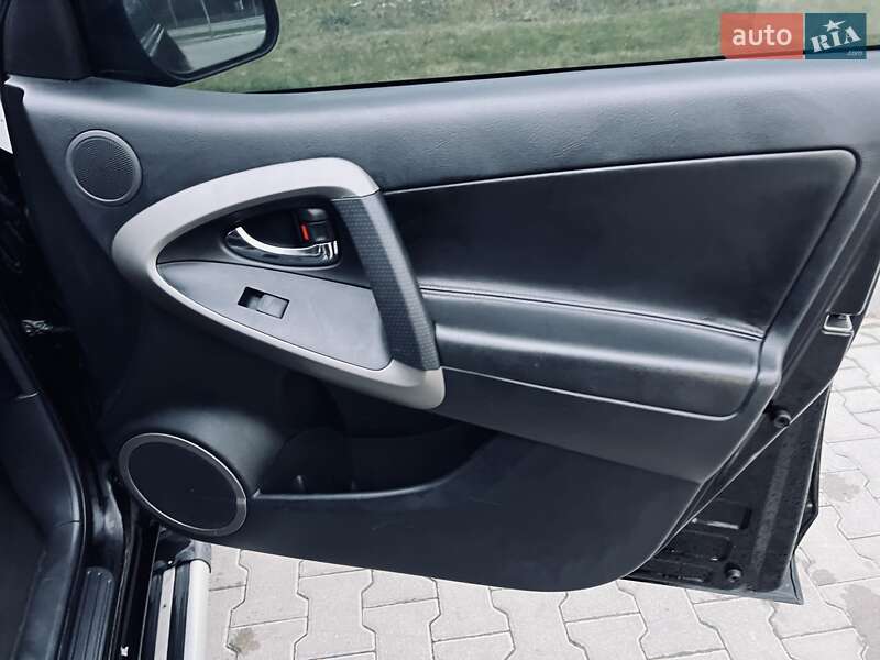 Внедорожник / Кроссовер Toyota RAV4 2008 в Тернополе