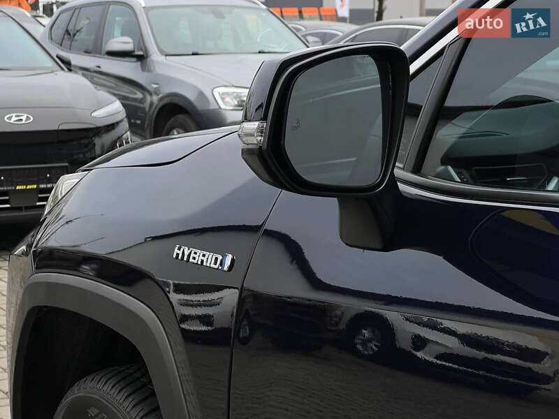 Внедорожник / Кроссовер Toyota RAV4 2021 в Ивано-Франковске