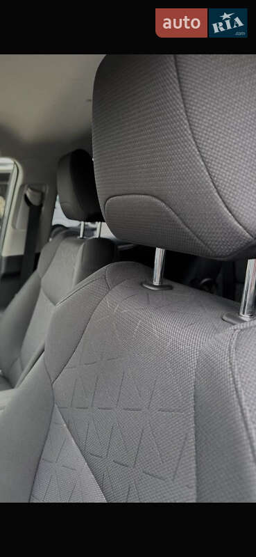 Позашляховик / Кросовер Toyota RAV4 2020 в Києві