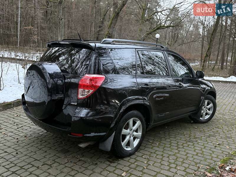 Позашляховик / Кросовер Toyota RAV4 2008 в Львові