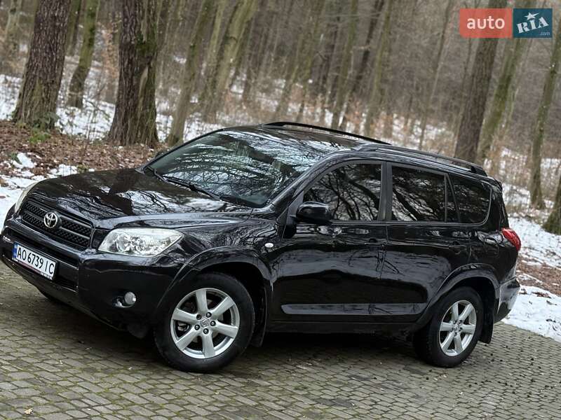 Позашляховик / Кросовер Toyota RAV4 2008 в Львові