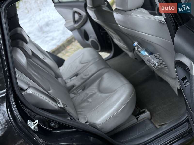 Позашляховик / Кросовер Toyota RAV4 2008 в Львові