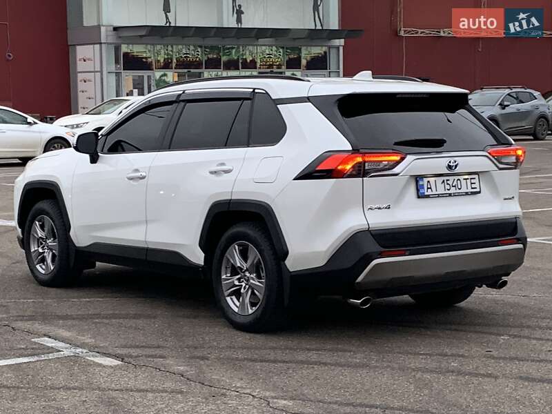 Позашляховик / Кросовер Toyota RAV4 2023 в Києві