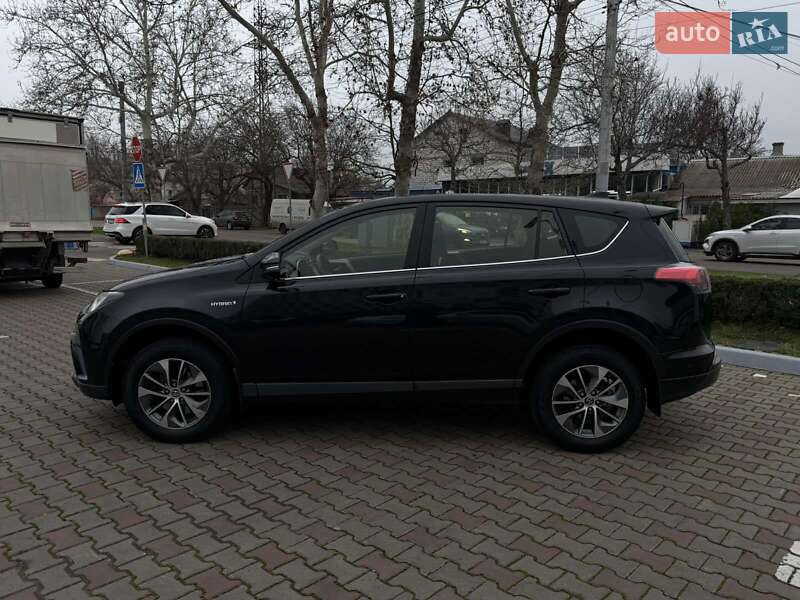 Внедорожник / Кроссовер Toyota RAV4 2017 в Одессе
