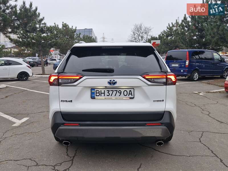 Внедорожник / Кроссовер Toyota RAV4 2020 в Одессе
