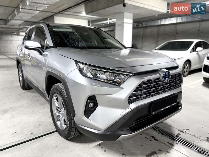 Внедорожник / Кроссовер Toyota RAV4 2025 в Днепре