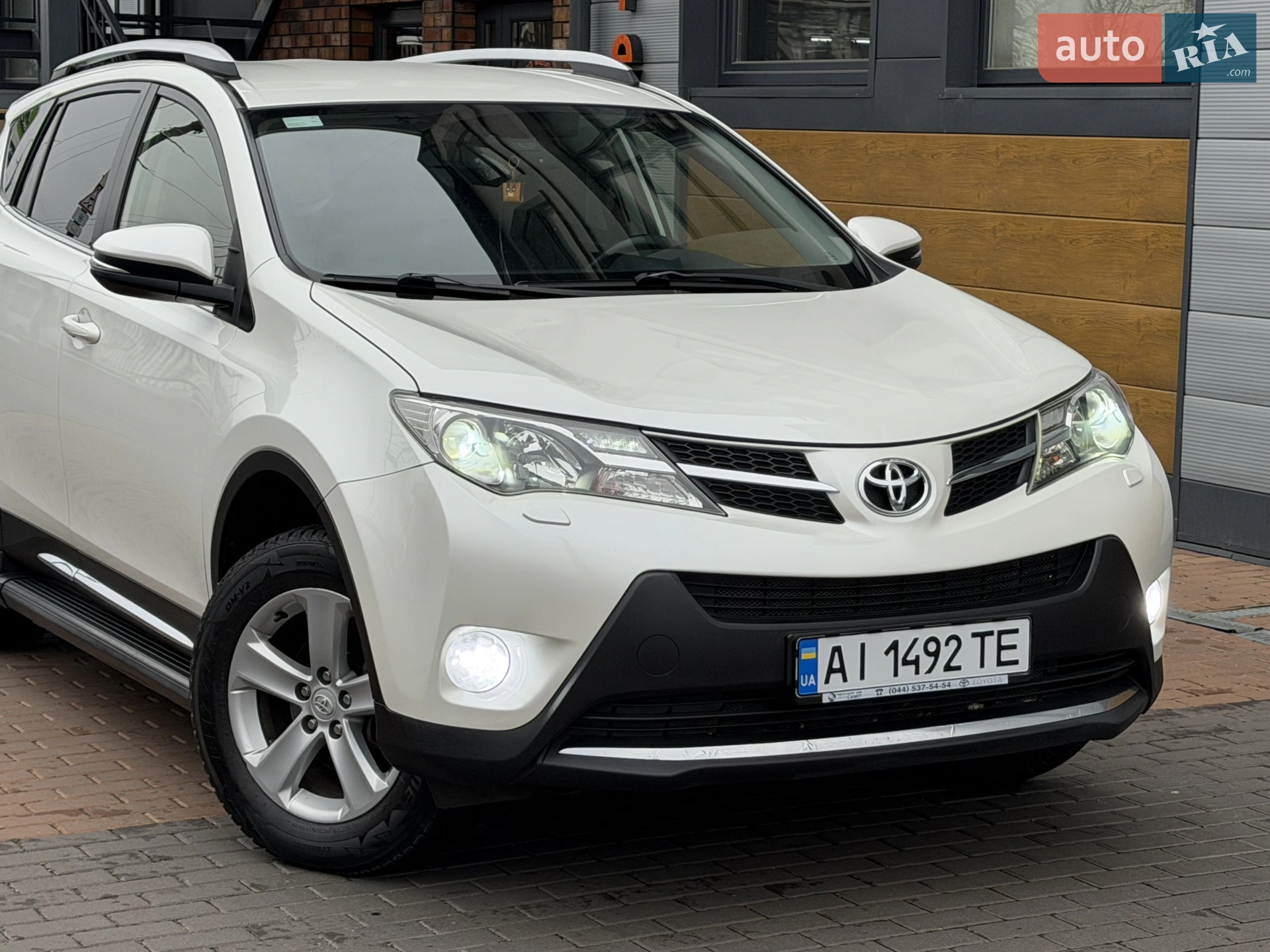 2014 Toyota RAV 4 - мініатюра 17
