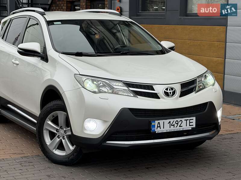 Внедорожник / Кроссовер Toyota RAV4 2014 в Белой Церкви