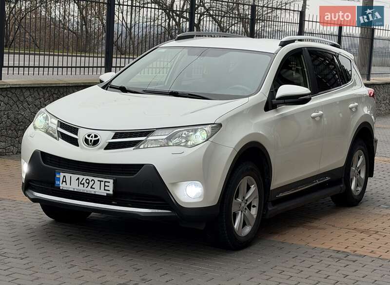 Внедорожник / Кроссовер Toyota RAV4 2014 в Белой Церкви