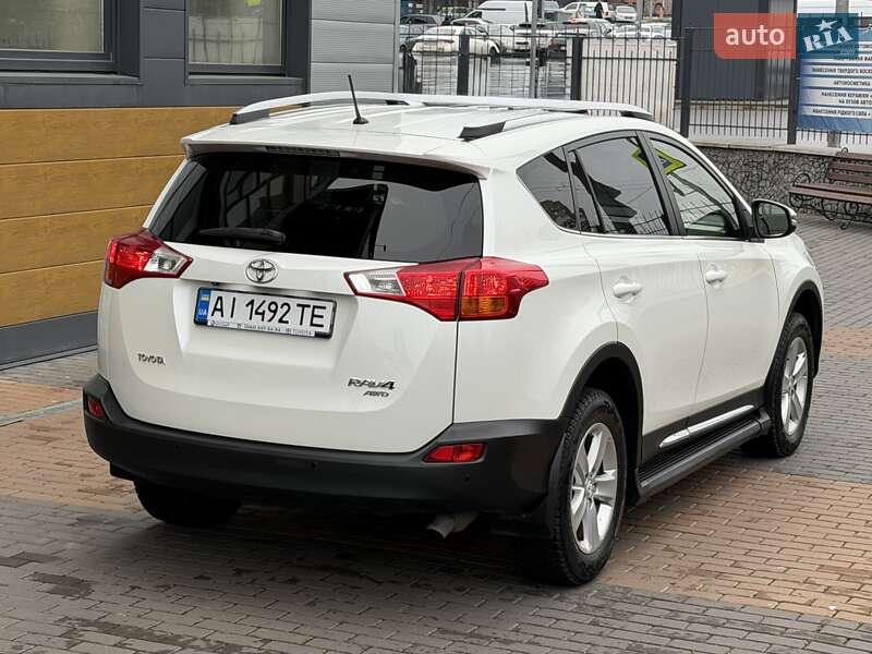 Внедорожник / Кроссовер Toyota RAV4 2014 в Белой Церкви