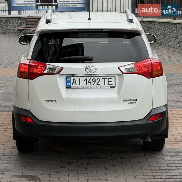 Внедорожник / Кроссовер Toyota RAV4 2014 в Белой Церкви