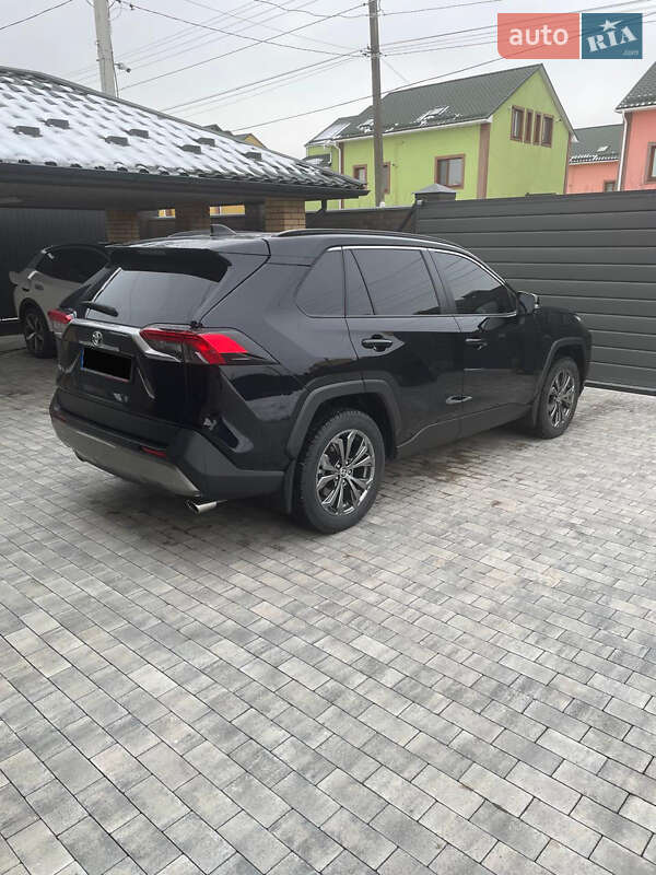 Внедорожник / Кроссовер Toyota RAV4 2023 в Виннице