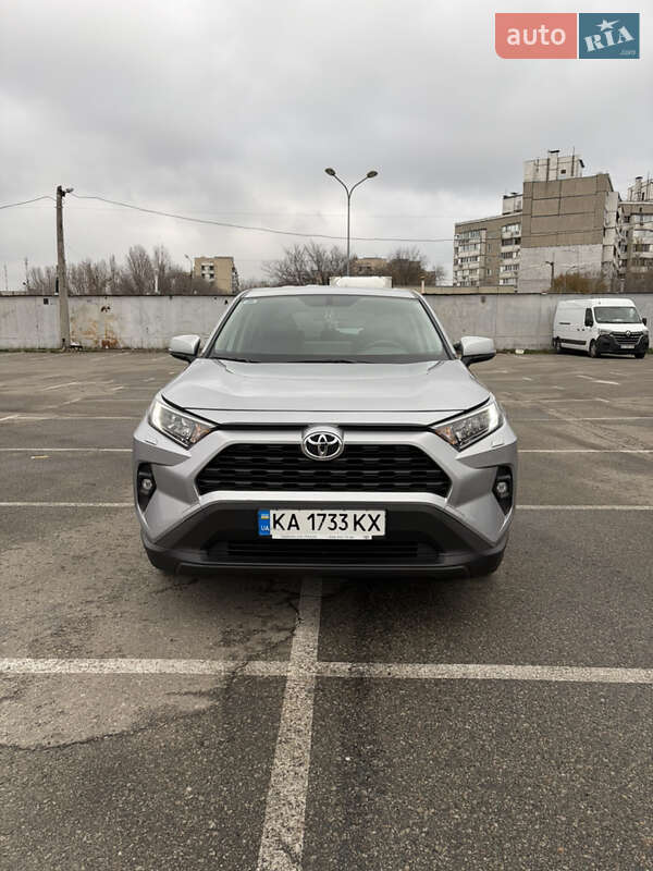 Внедорожник / Кроссовер Toyota RAV4 2023 в Киеве